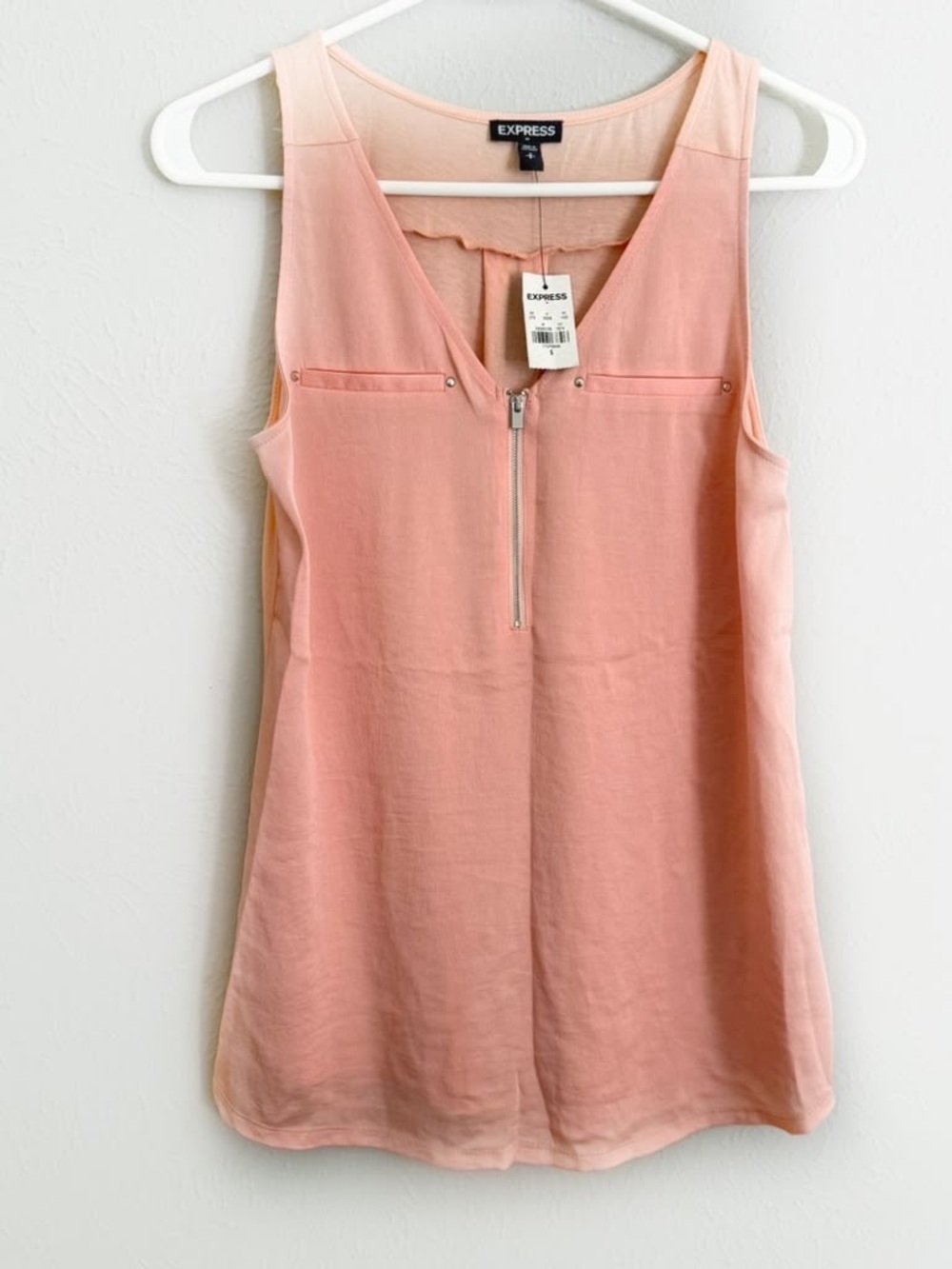 NWT Express Peach V-Neck Half Zip Sleeveless Dress Shirt Tank